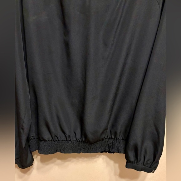 2/$15 - Jessica Black Long-Sleeve Banded Hem Top (Size S/P) - Picture 6 of 13